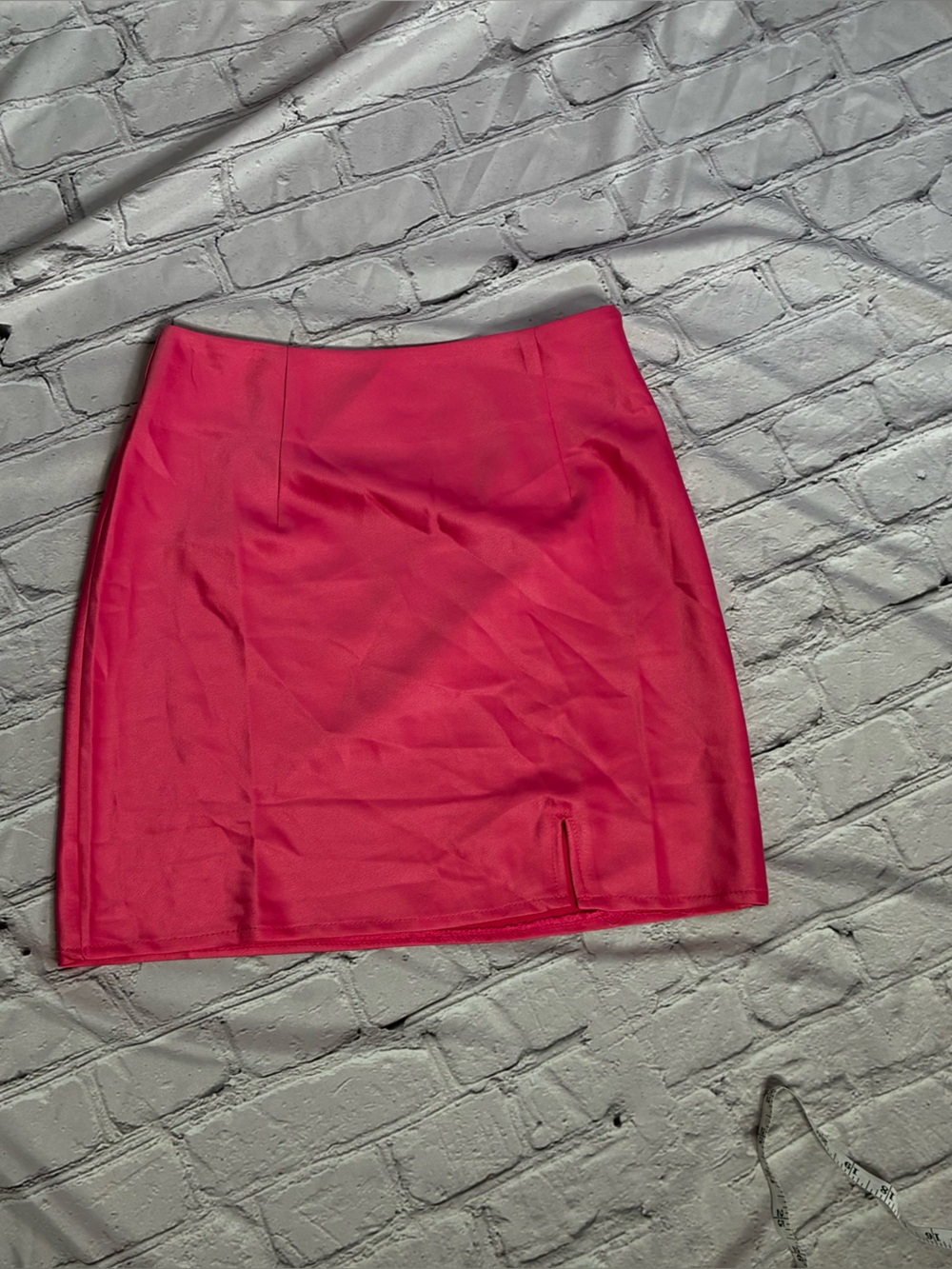 5/$20 Polly Womens Hot Barbie Pink Mini Satin Skirt Side Slit Side Zip Sz 4 GUC